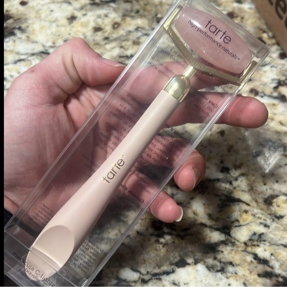🌙♣️HP! Tarte Maracuja C-Tighter Face Roller - Picture 1 of 8